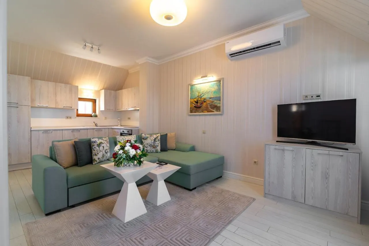 Апарт-отель La Mer Residence Золотые Пески