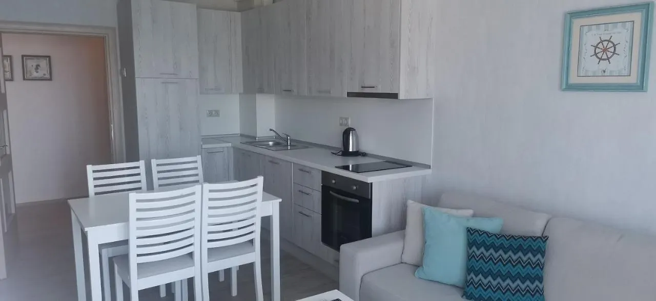 La Mer Residence Золотые Пески 5*,
