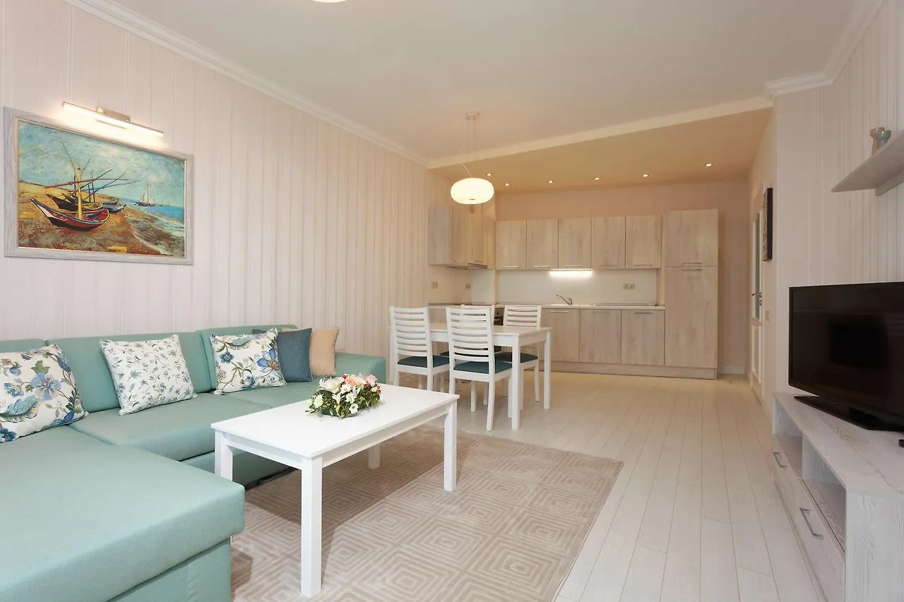 La Mer Residence Золотые Пески 5*,
